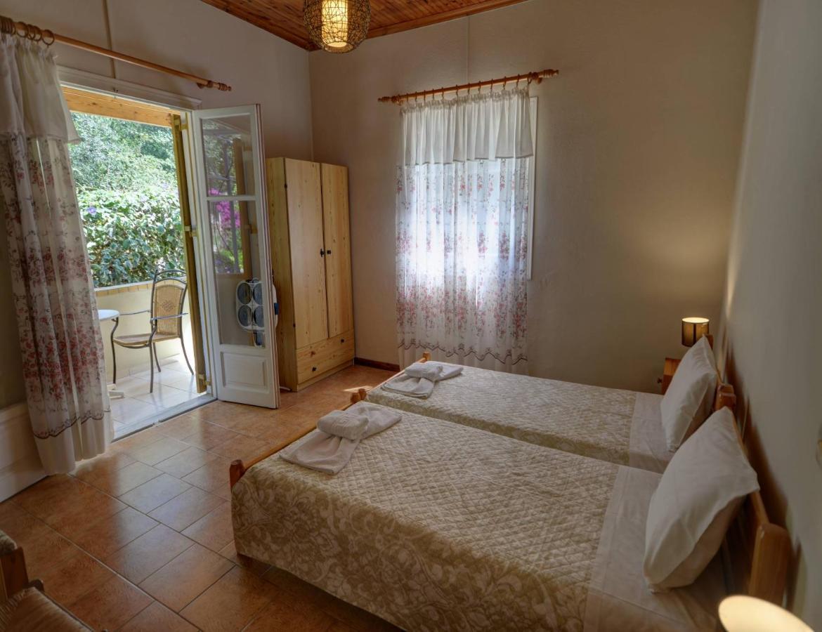 Mikeys Apartments Paleokastritsa Luaran gambar
